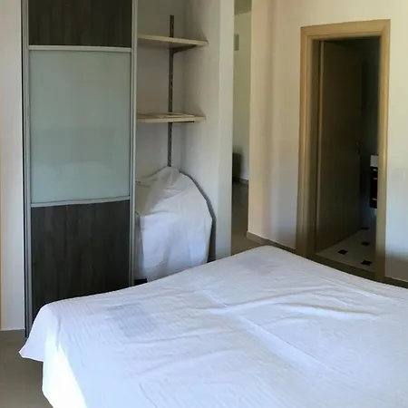 With A Parking Space Supetar, Brac - 21110 شقة سوبيتار