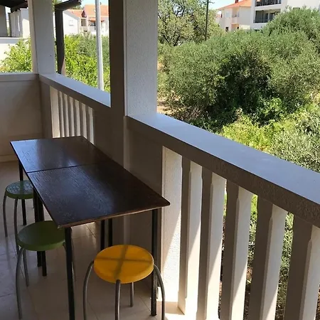 Appartement With Parking Space Supetar, Brac - 21110 *